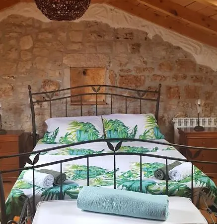 Vila Vila Maja Marasi