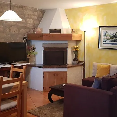 Vila Maja * Marasi
