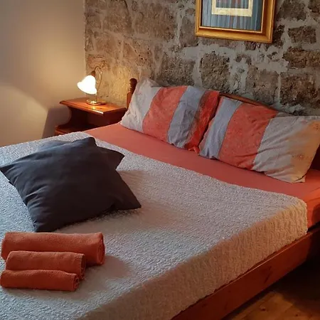 Vila Maja * Marasi